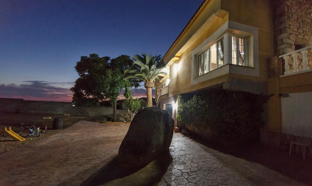 Malpartida de Cáceres Casa Rural La Piedra De Juana מראה חיצוני תמונה