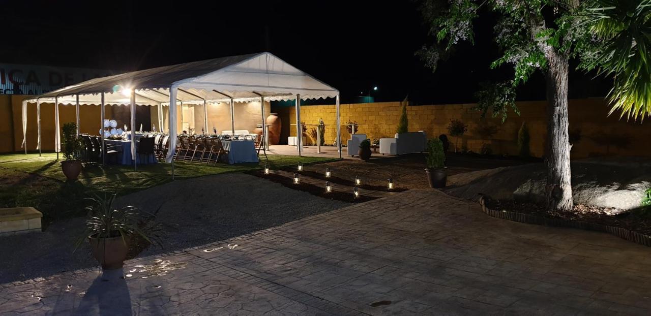 Malpartida de Cáceres Casa Rural La Piedra De Juana מראה חיצוני תמונה